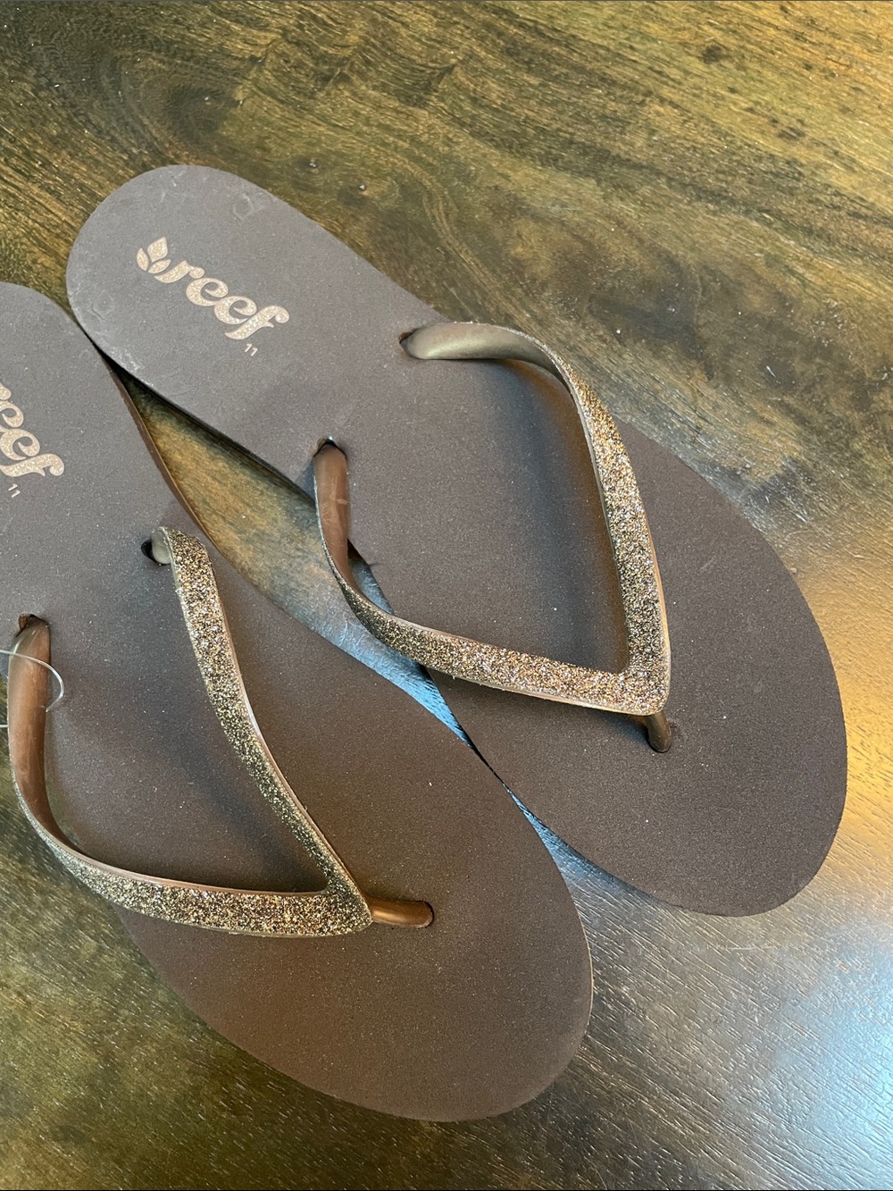 Reef stargazer flip flops- color is bronze